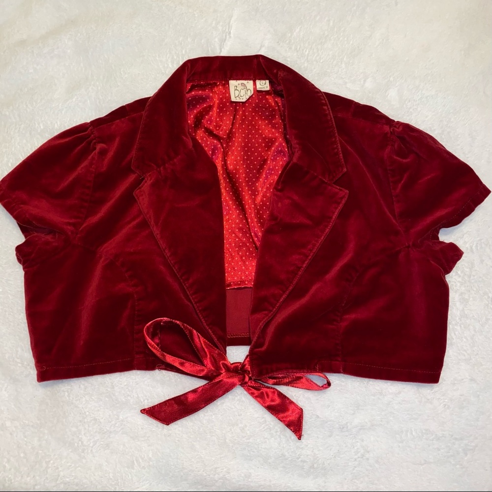 Red Bcih cropped shirt